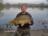 Belle carpe miroir prise le 11 avril au petit matin a 7h30 tres beau combat pour un magnifique poisson